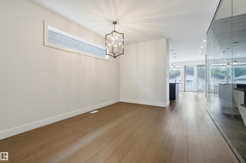 11109 University Avenue Nw, Edmonton, AB 