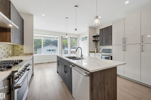 11109 University Avenue Nw, Edmonton, AB 