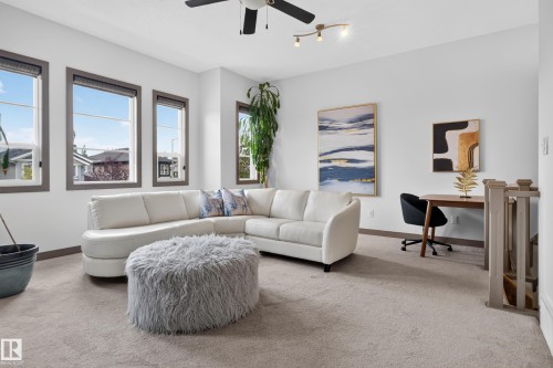 1107 Chahley Crest Nw, Edmonton, AB 
