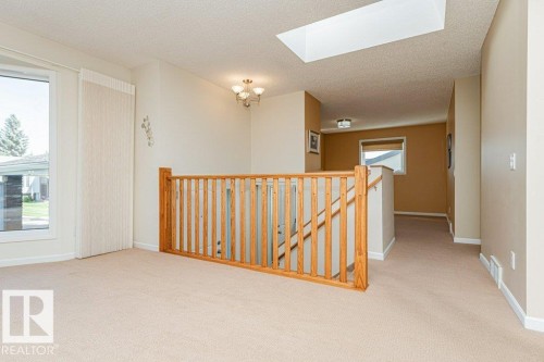 10439 14 Avenue Nw, Edmonton, AB 