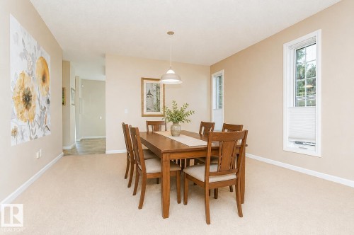 10439 14 Avenue Nw, Edmonton, AB 