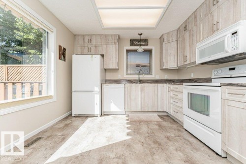 10439 14 Avenue Nw, Edmonton, AB 