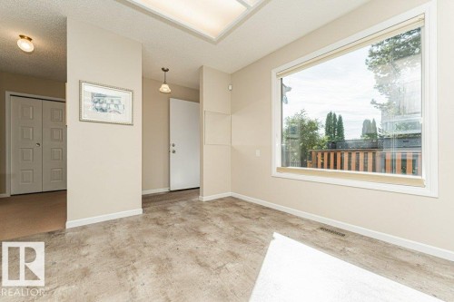 10439 14 Avenue Nw, Edmonton, AB 