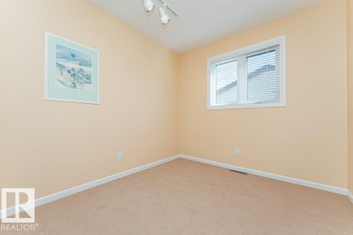 10439 14 Avenue Nw, Edmonton, AB 