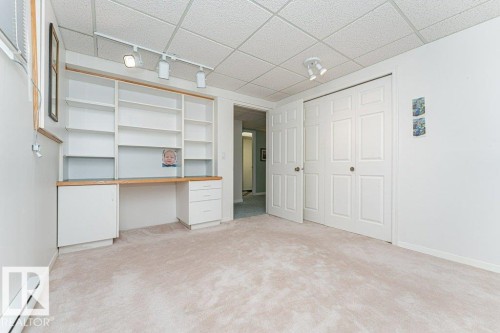 10439 14 Avenue Nw, Edmonton, AB 