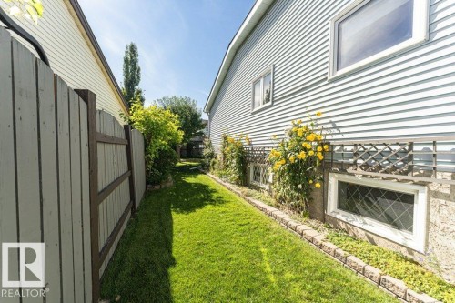 10439 14 Avenue Nw, Edmonton, AB 