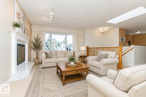 10439 14 Avenue Nw, Edmonton, AB 
