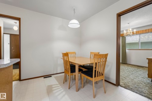 9821 83 Avenue Nw, Edmonton, AB 