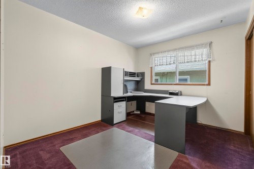 9821 83 Avenue Nw, Edmonton, AB 