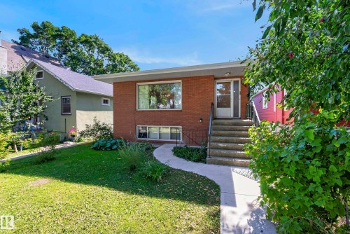 9821 83 Avenue Nw, Edmonton, AB 
