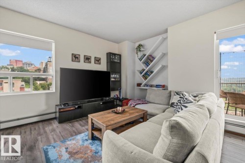 #704 9707 105 St Nw, Edmonton, AB - Indoor Photo Showing Living Room
