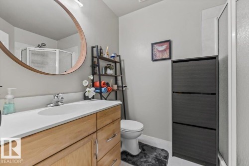 #704 9707 105 St Nw, Edmonton, AB - Indoor Photo Showing Bathroom