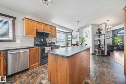 1 Mullen Court, Leduc, AB 