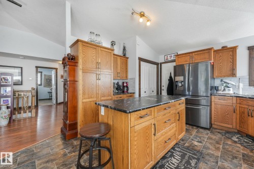 1 Mullen Court, Leduc, AB 