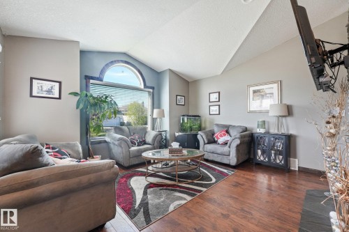 1 Mullen Court, Leduc, AB 
