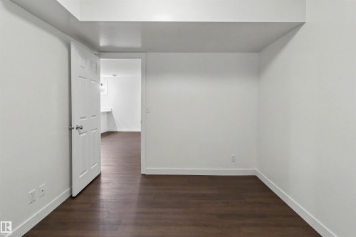4712 201 St Nw, Edmonton, AB 