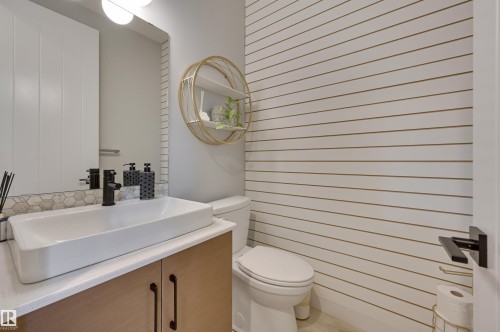 550 Eagleson Wynd Nw, Edmonton, AB 