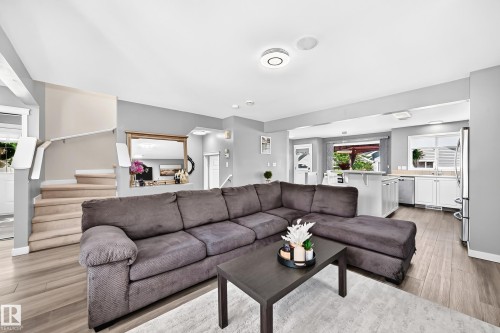 7824 14 Avenue Sw, Edmonton, AB 