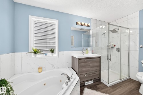 7824 14 Avenue Sw, Edmonton, AB 