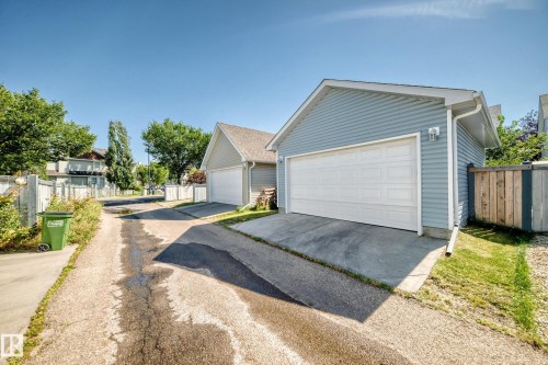 7824 14 Avenue Sw, Edmonton, AB 