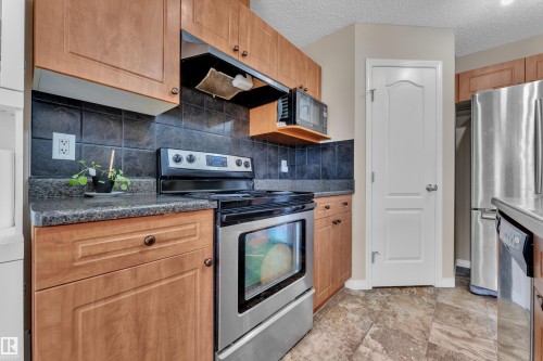 3113 16A Avenue Nw, Edmonton, AB 