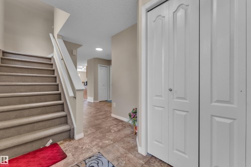 3113 16A Avenue Nw, Edmonton, AB 