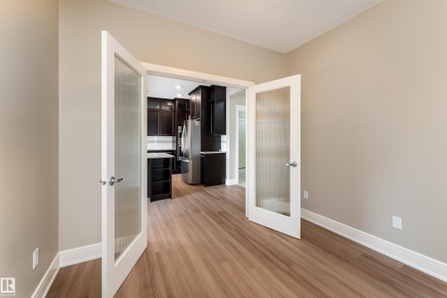 3301 Abbott Crescent Sw, Edmonton, AB - Indoor Photo Showing Other Room