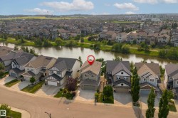 3301 ABBOTT Crescent SW  Edmonton, AB T6W 2M3
