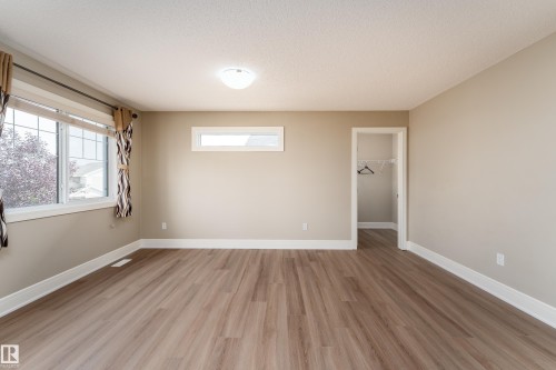 3301 Abbott Crescent Sw, Edmonton, AB - Indoor Photo Showing Other Room