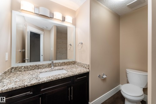 3301 Abbott Crescent Sw, Edmonton, AB - Indoor Photo Showing Bathroom