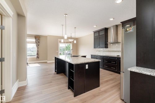 3301 Abbott Crescent Sw, Edmonton, AB - Indoor Photo Showing Kitchen