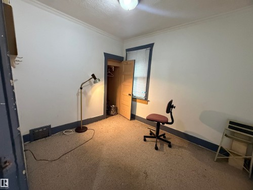 8621 100 Street Nw, Edmonton, AB 