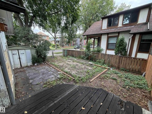 8621 100 Street Nw, Edmonton, AB 
