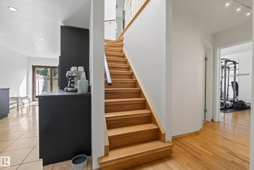 9571 91 Street Nw, Edmonton, AB 