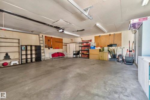9571 91 Street Nw, Edmonton, AB 