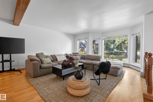 9571 91 Street Nw, Edmonton, AB 