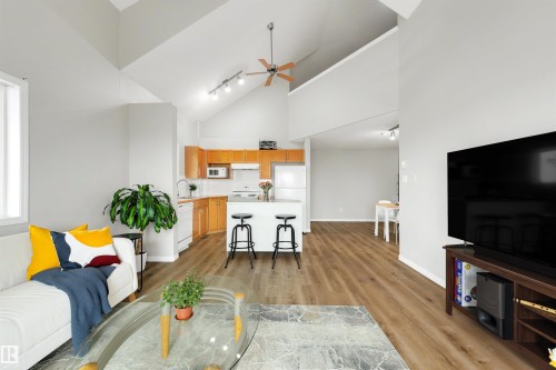 #427 3425 19 St Nw, Edmonton, AB - Indoor