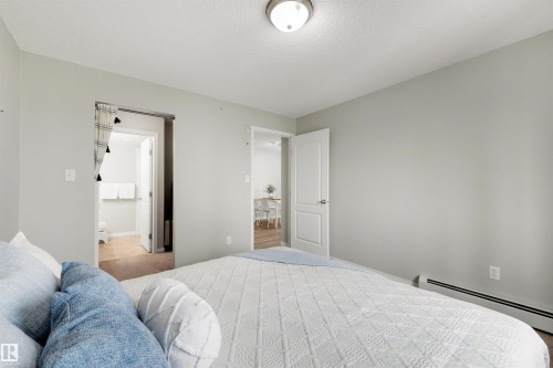 #427 3425 19 St Nw, Edmonton, AB - Indoor Photo Showing Bedroom