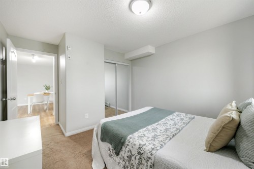 #427 3425 19 St Nw, Edmonton, AB - Indoor Photo Showing Bedroom