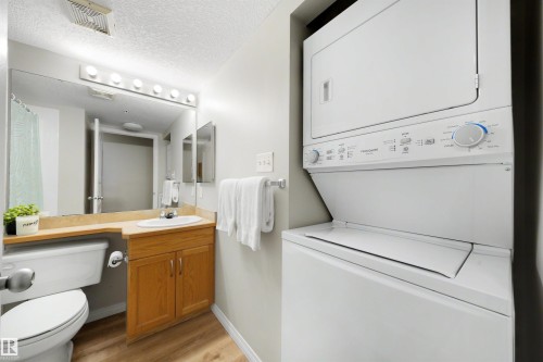 #427 3425 19 St Nw, Edmonton, AB - Indoor Photo Showing Laundry Room