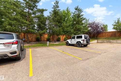 #427 3425 19 St Nw, Edmonton, AB - Outdoor