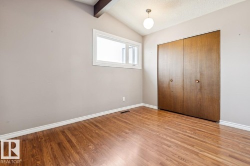 Top Floor - 14011 71 Street Nw, Edmonton, AB 