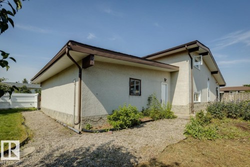 14011 71 Street Nw, Edmonton, AB 