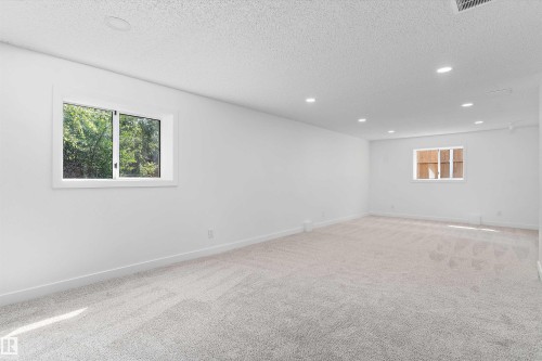 8311 184 Street Nw, Edmonton, AB - Indoor Photo Showing Other Room