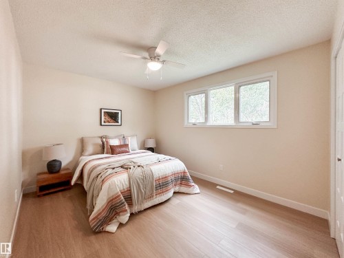 14603 59A Street Nw, Edmonton, AB 