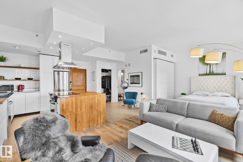 10134 100 Street Nw, Edmonton, AB 