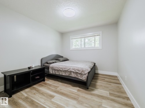 15011 59 Street Nw, Edmonton, AB 