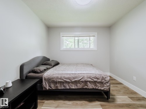 15011 59 Street Nw, Edmonton, AB 