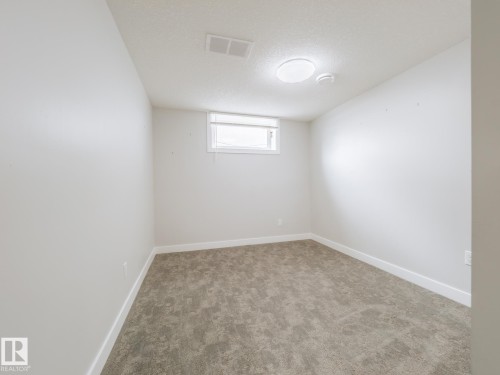 15011 59 Street Nw, Edmonton, AB 