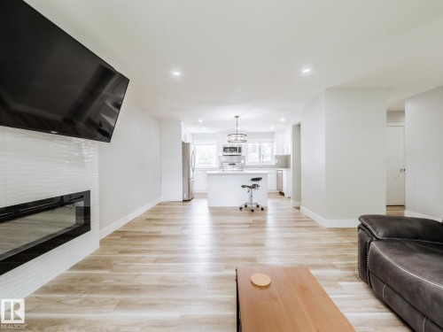 15011 59 Street Nw, Edmonton, AB 